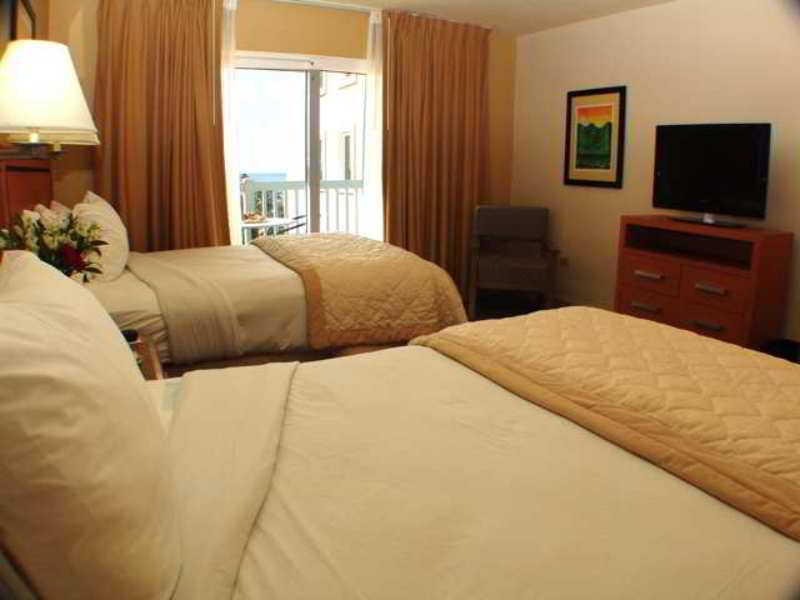 Embassy Suites By Hilton Dorado Del Mar Beach Resort Room photo